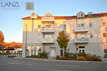 Jetzt mit Bildern – Hochwertige 2 Zi.-Dachwohnung mit FBH, Lift und Ost-Balkon, 85586 Poing, Dachgeschosswohnung